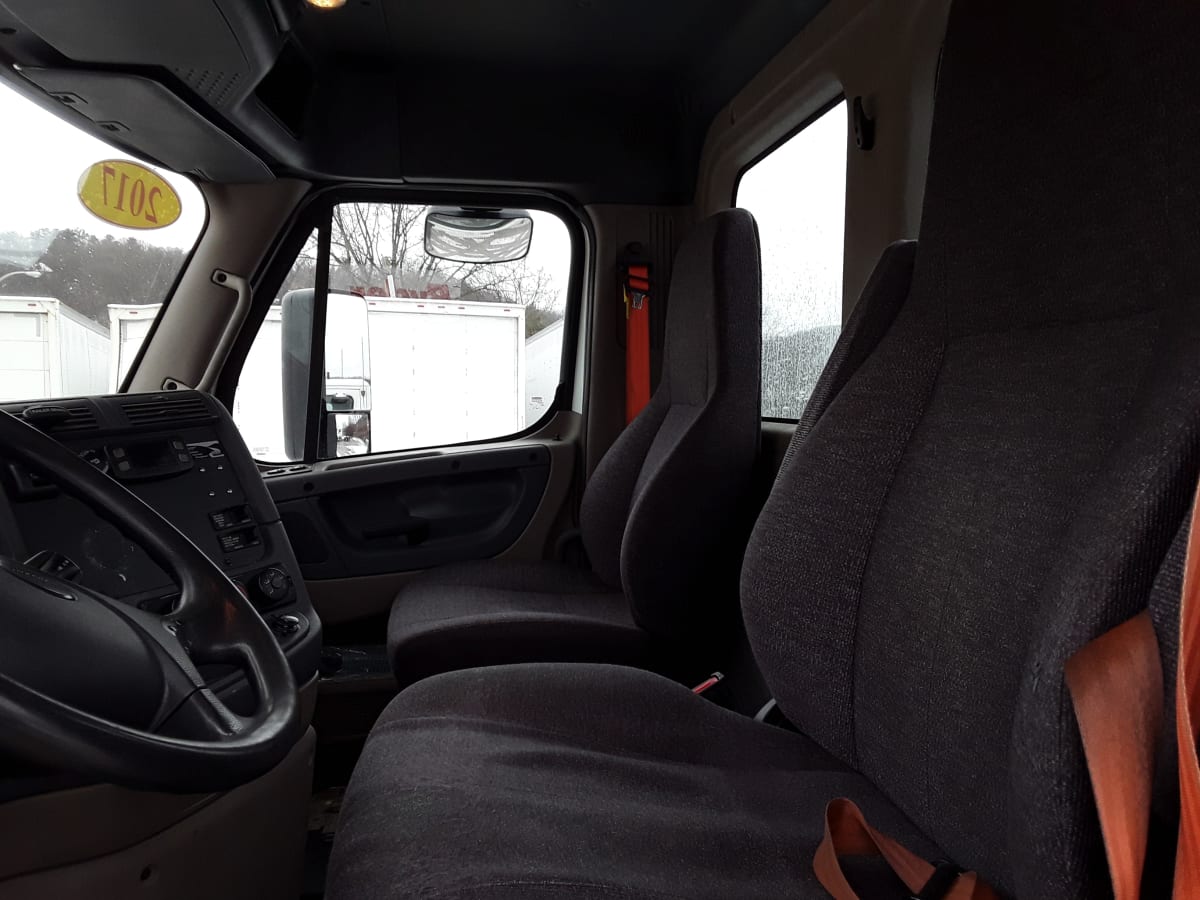 2017 Freightliner/Mercedes CASCADIA 125 668232