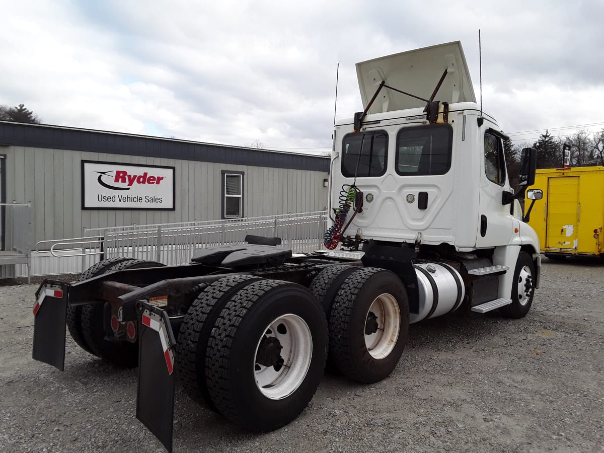 2017 Freightliner/Mercedes CASCADIA 125 668235