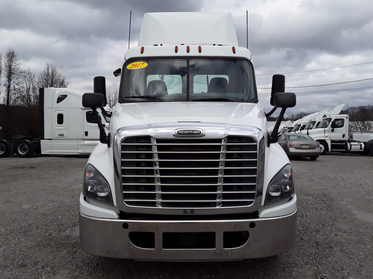 2017 Freightliner/Mercedes CASCADIA 125 668235