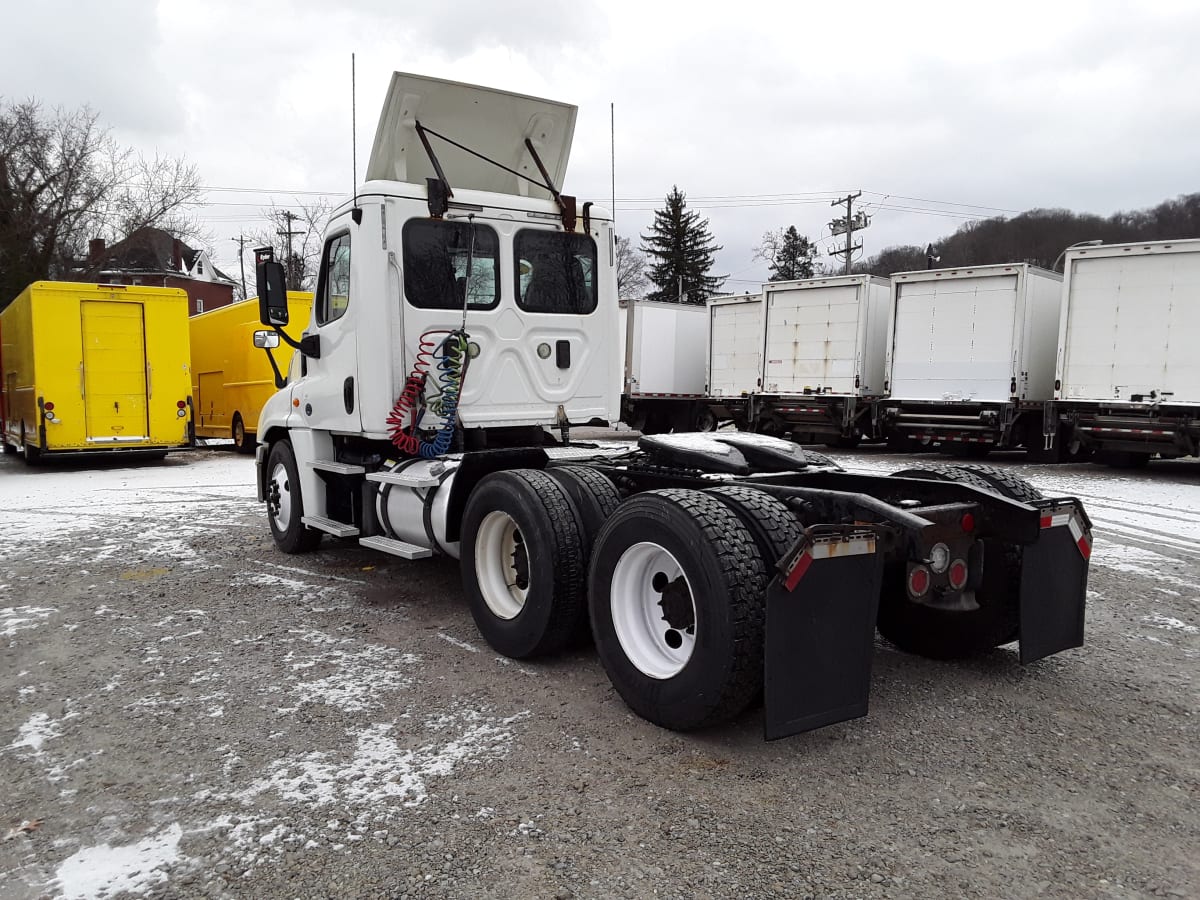 2017 Freightliner/Mercedes CASCADIA 125 668236