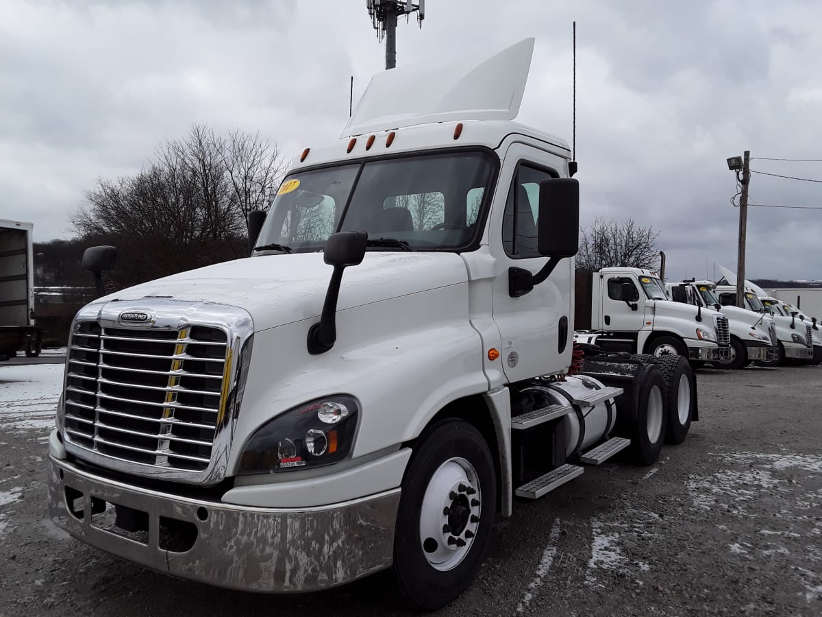 2017 Freightliner/Mercedes CASCADIA 125 668236