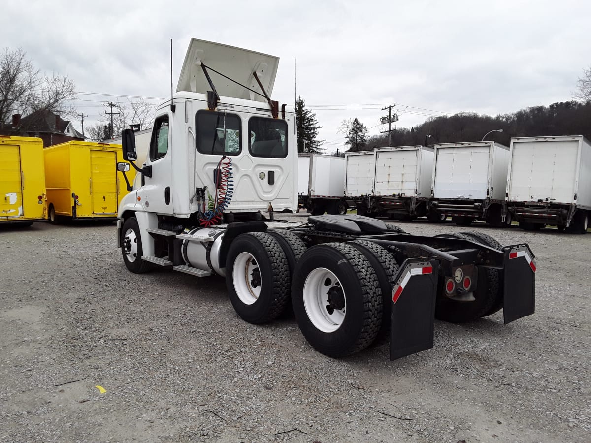 2017 Freightliner/Mercedes CASCADIA 125 668239