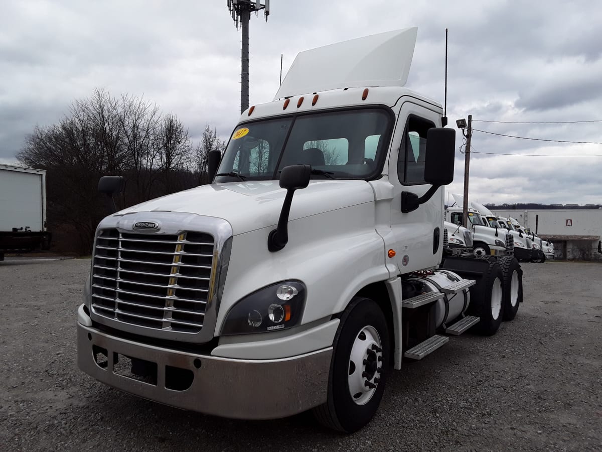 2017 Freightliner/Mercedes CASCADIA 125 668239