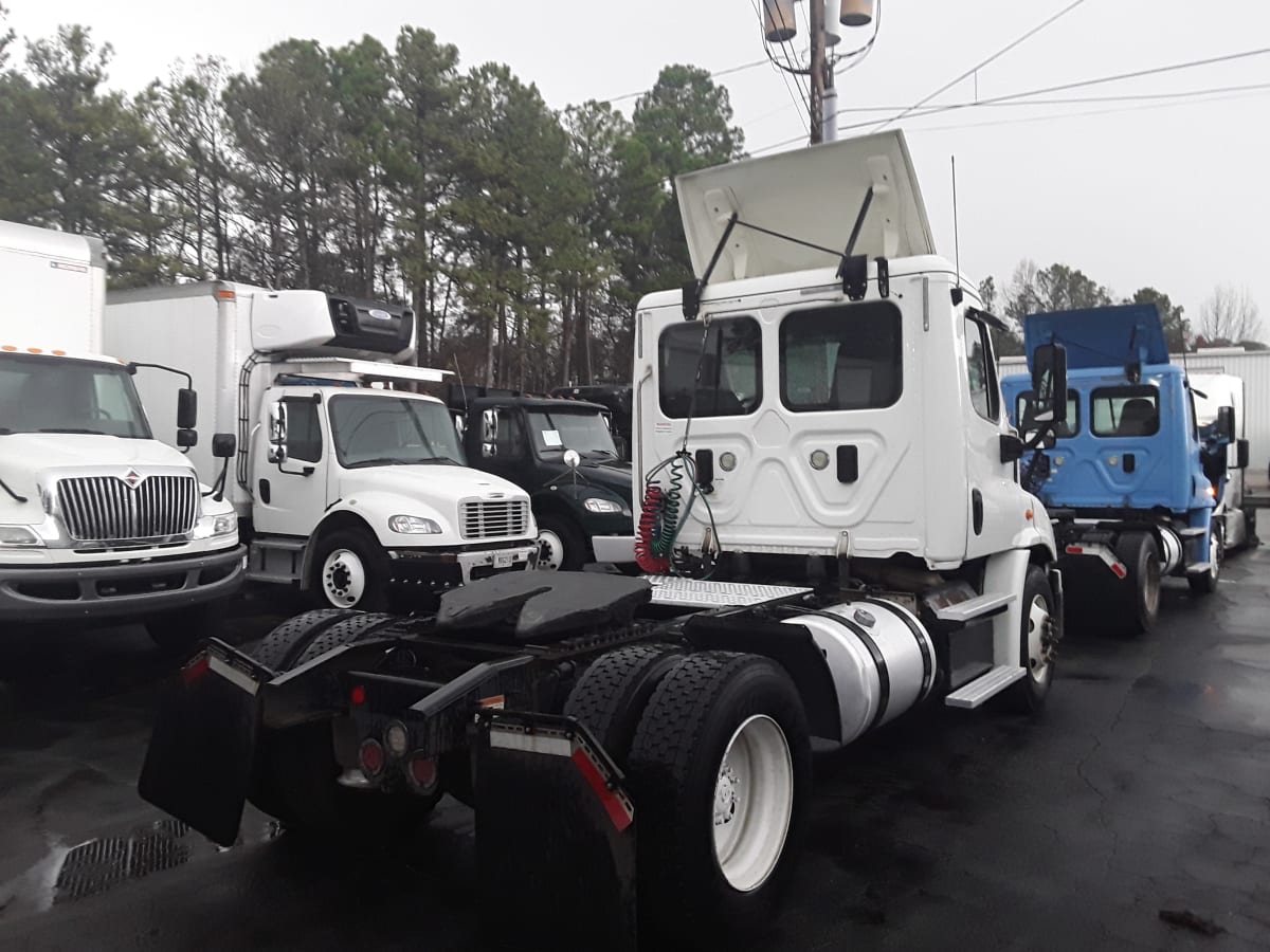 2017 Freightliner/Mercedes CASCADIA 113 668296