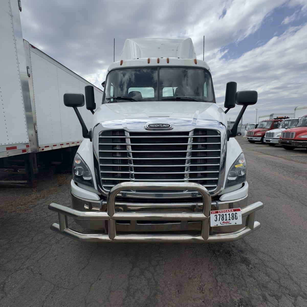2017 Freightliner - image 2