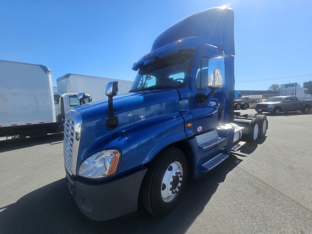 2017 Freightliner/Mercedes CASCADIA 125 668327