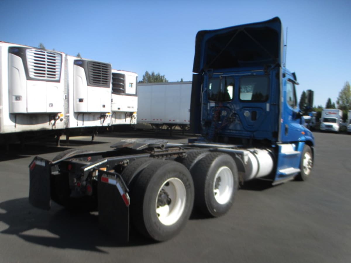 2017 Freightliner/Mercedes CASCADIA 125 668339