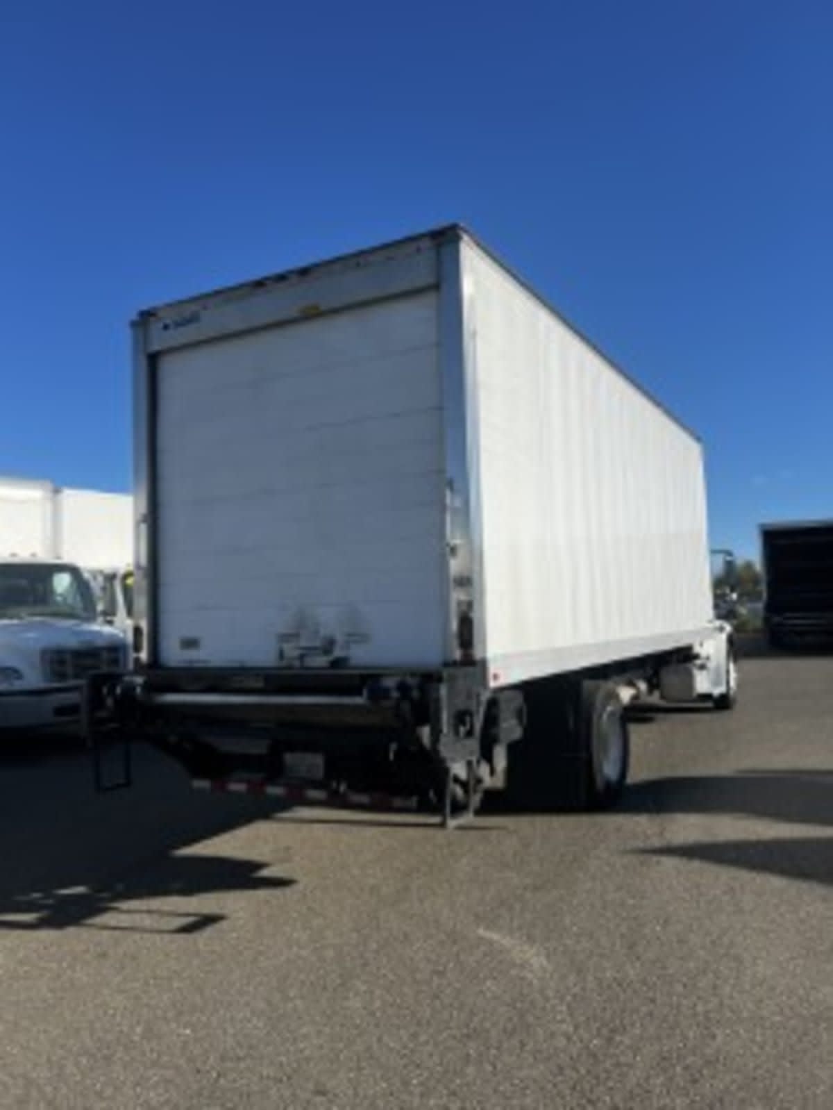 2017 Freightliner/Mercedes M2 106 668348