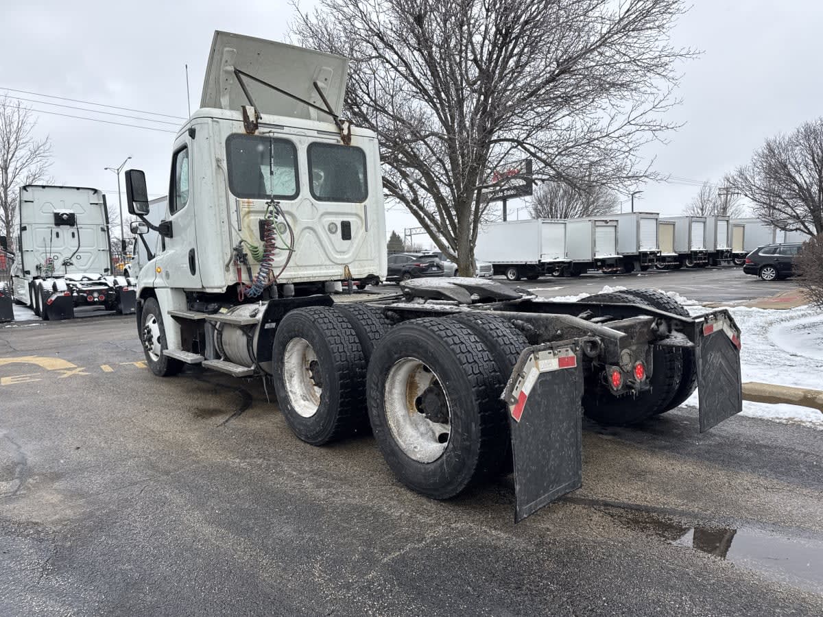 2017 Freightliner/Mercedes CASCADIA 125 668383