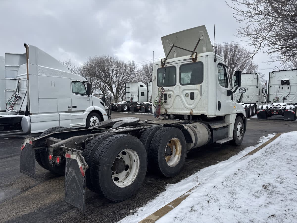 2017 Freightliner/Mercedes CASCADIA 125 668383