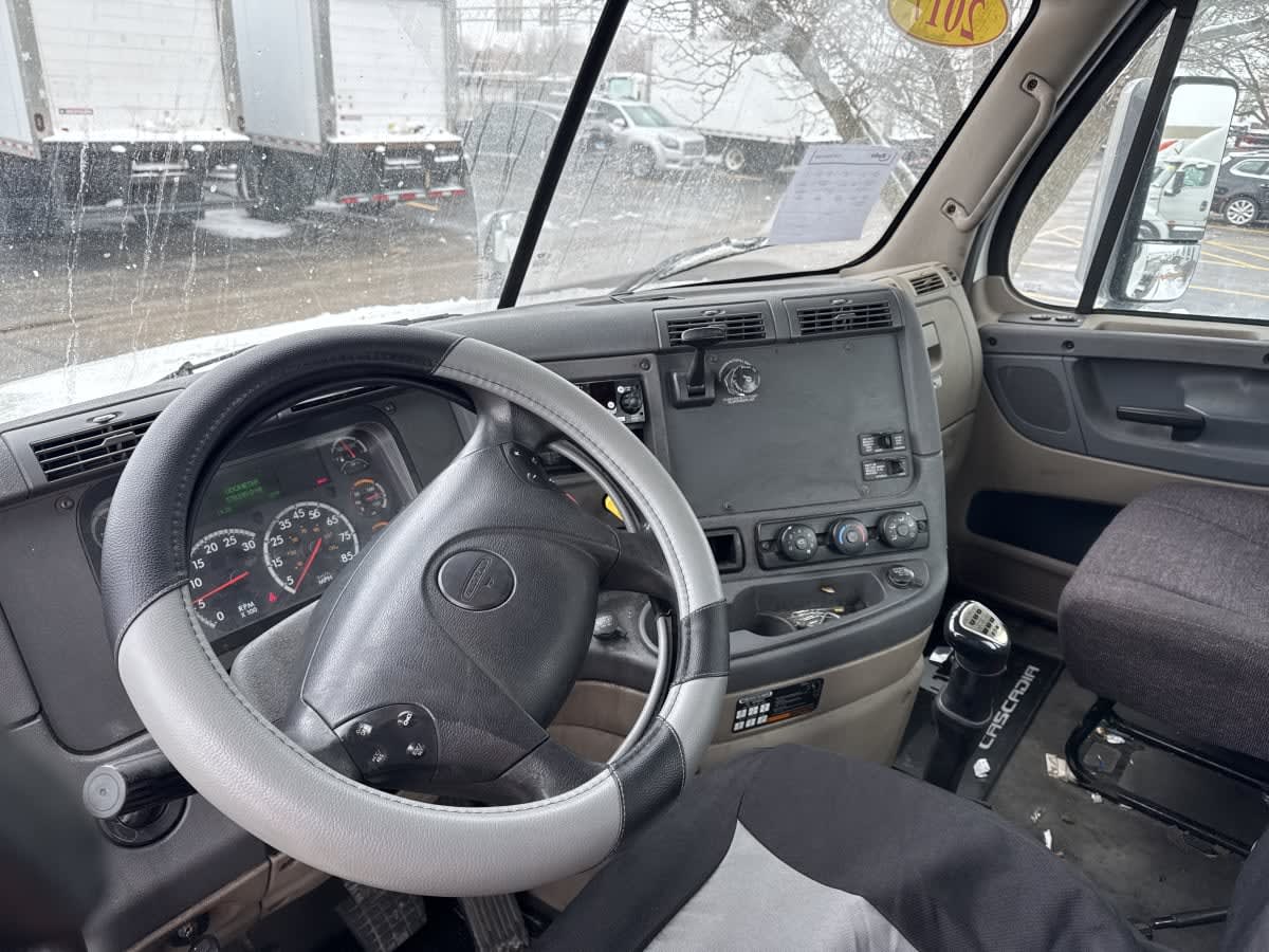 2017 Freightliner/Mercedes CASCADIA 125 668383