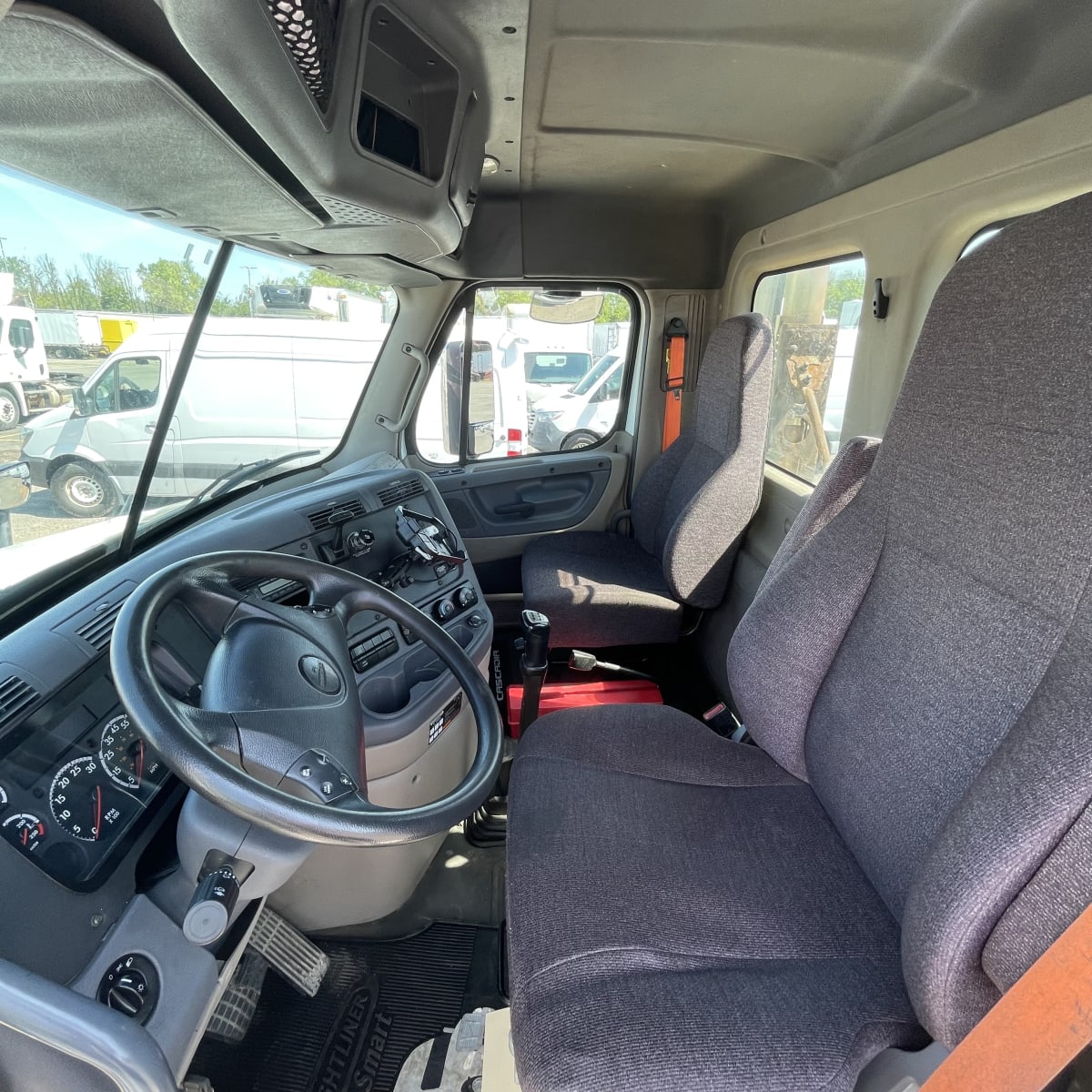 2017 Freightliner/Mercedes CASCADIA 125 668437