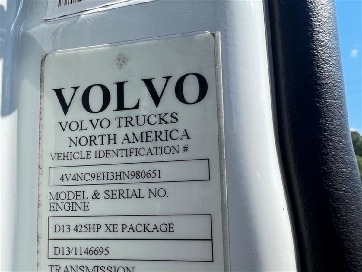 2017 Volvo VNL64T 670 668469