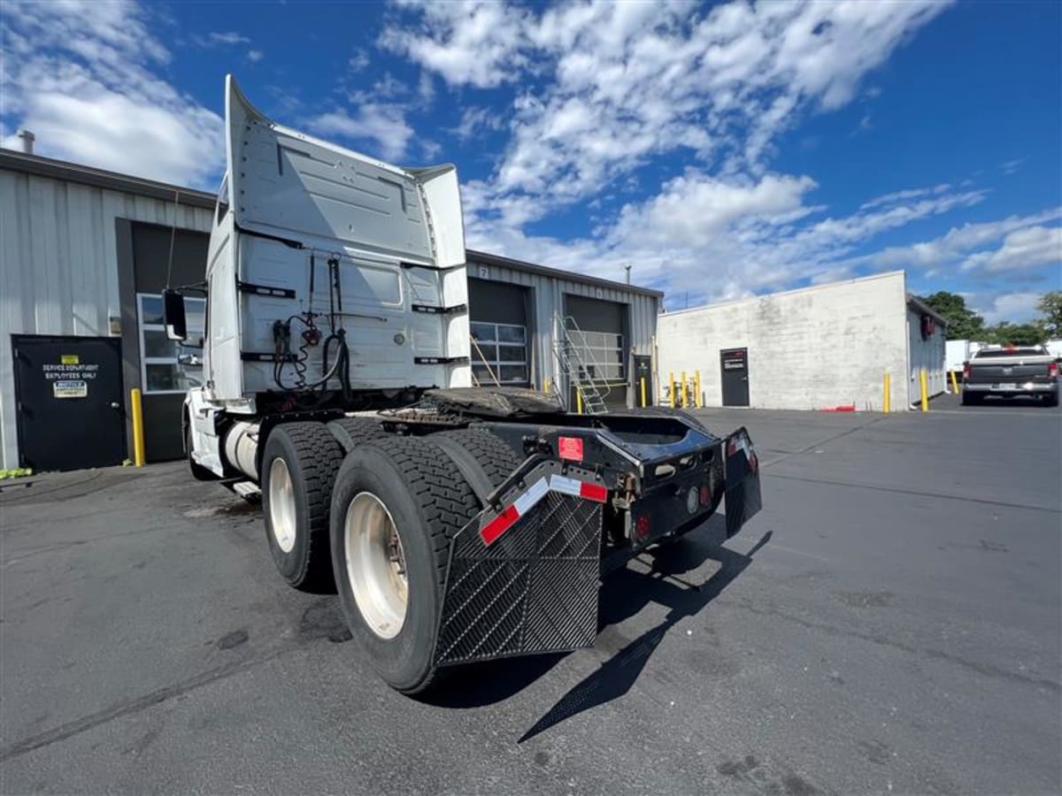 2017 Volvo VNL64T 670 668469