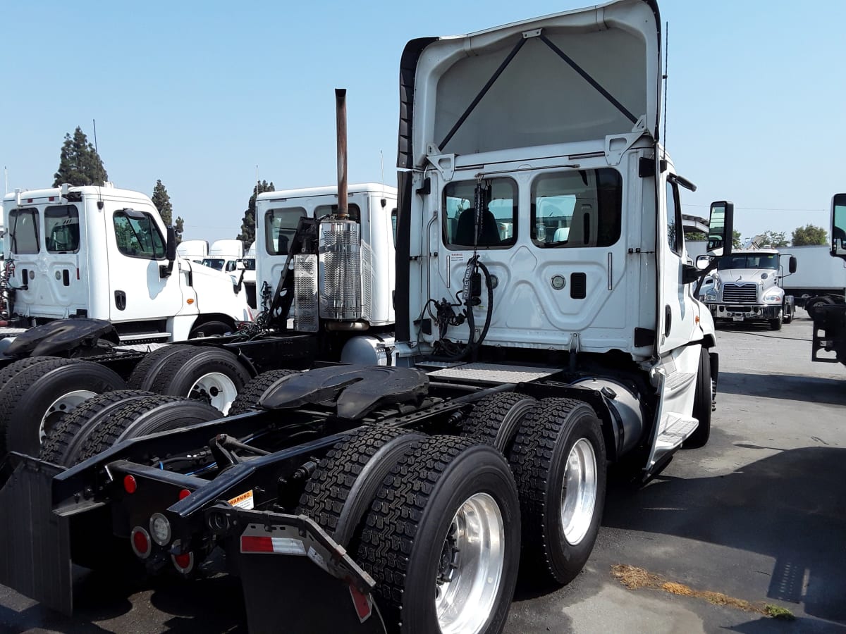 2017 Freightliner/Mercedes CASCADIA 125 668764