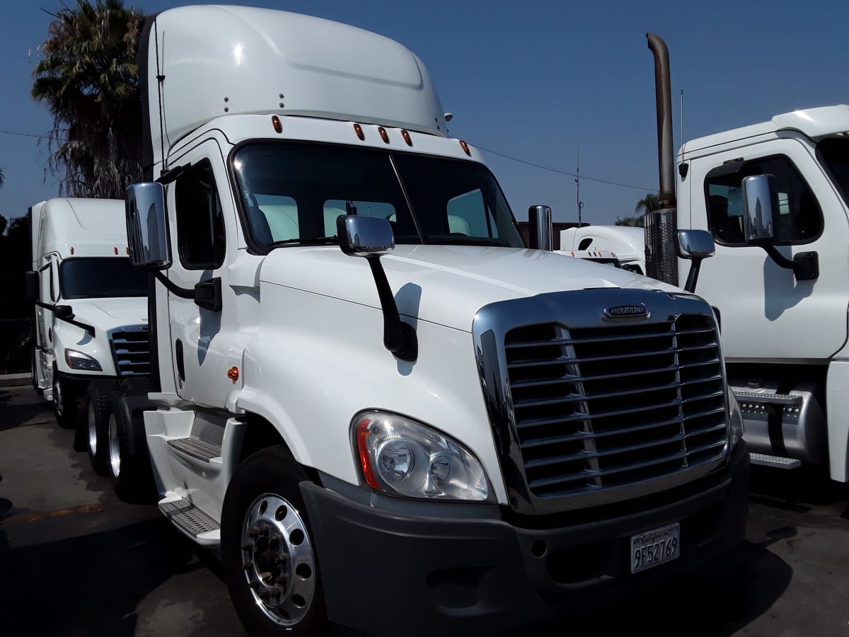 2017 Freightliner/Mercedes CASCADIA 125 668764