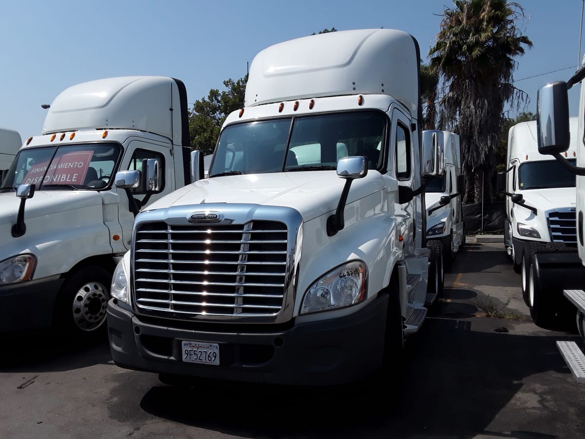 2017 Freightliner/Mercedes CASCADIA 125 668764