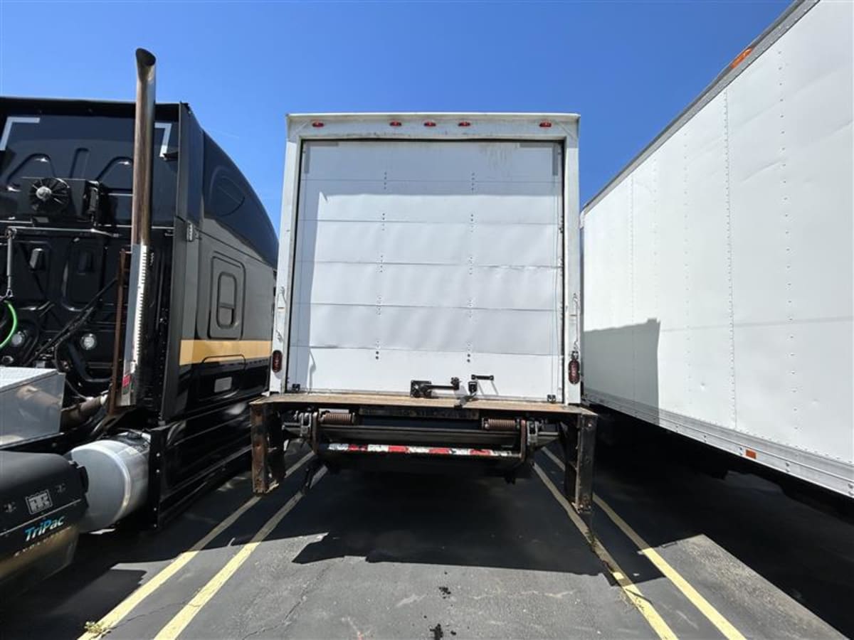 2017 Freightliner/Mercedes M2 106 668795