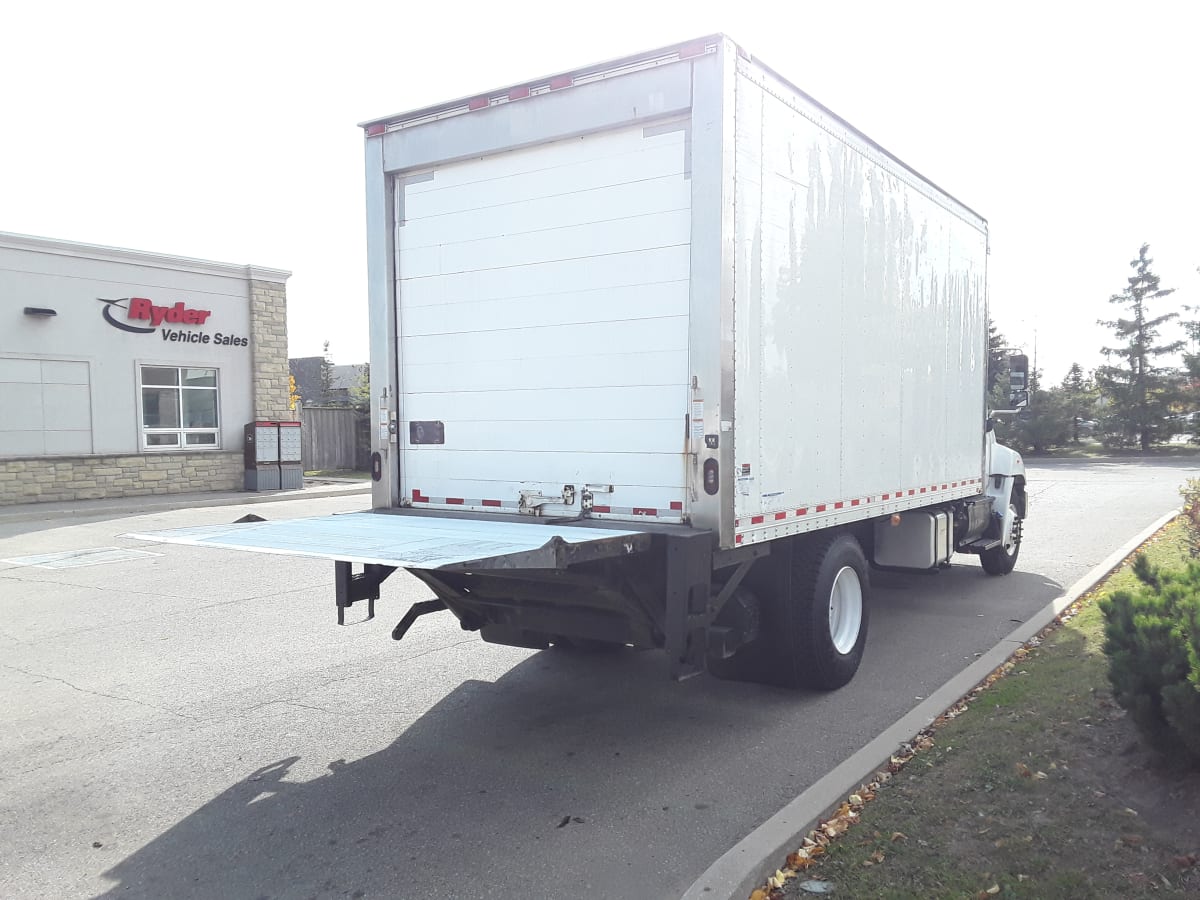 2017 Hino 338 668895