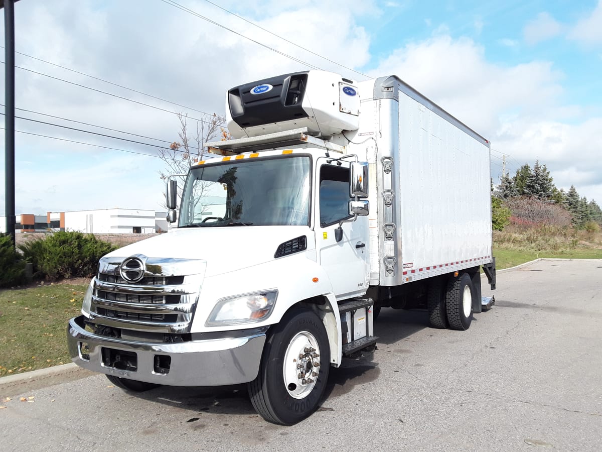 2017 Hino 338 668895