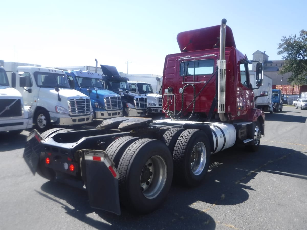 2017 Volvo VNL64TRACTOR 668914