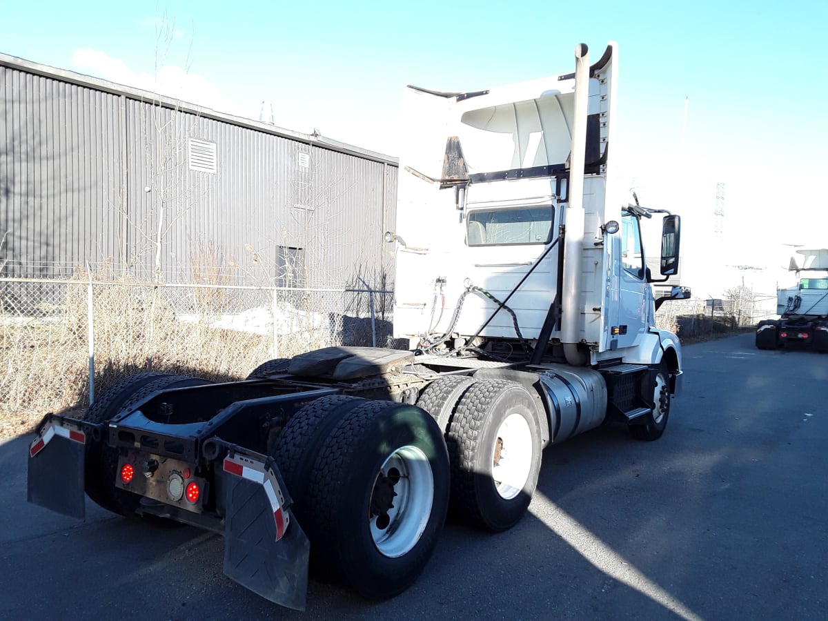 2017 Volvo VNL64T-300 668963