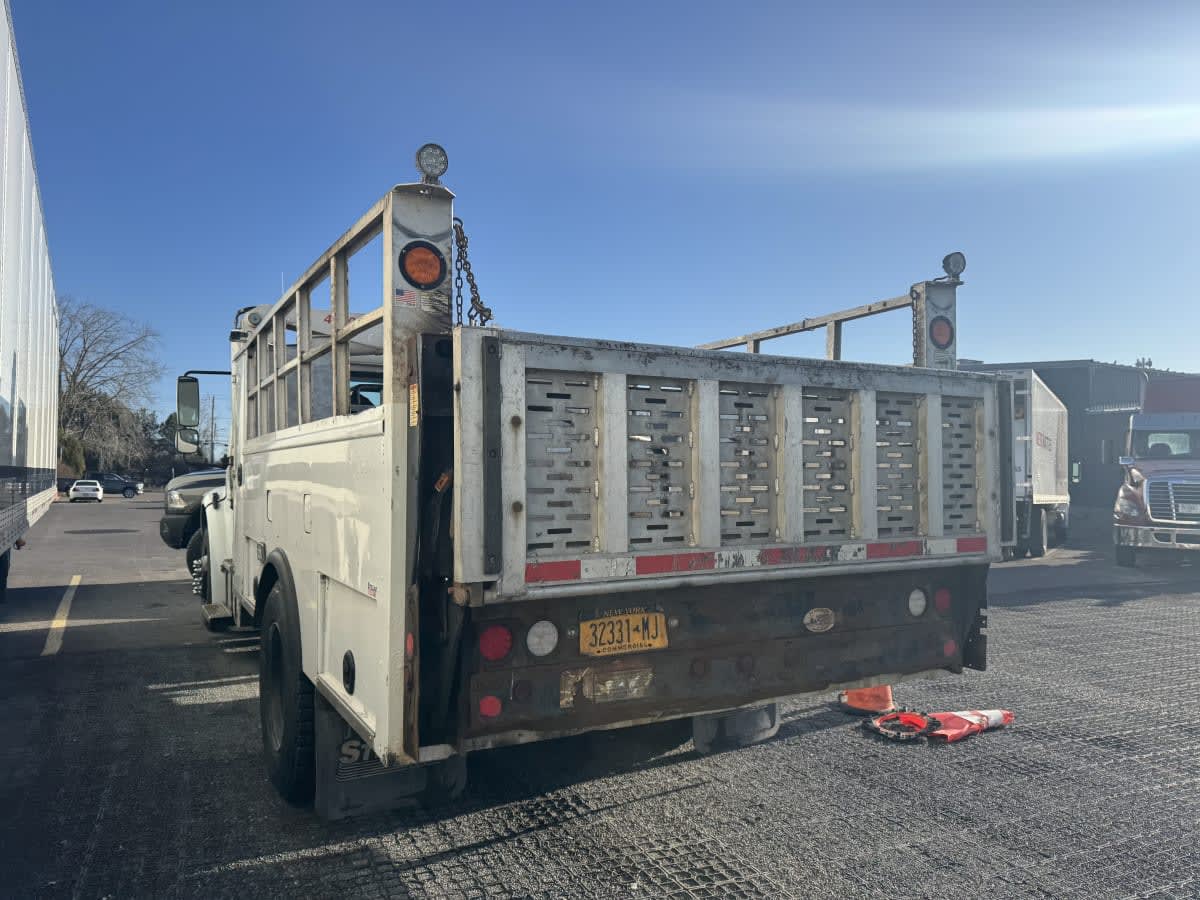 2017 Freightliner/Mercedes M2 106 669008