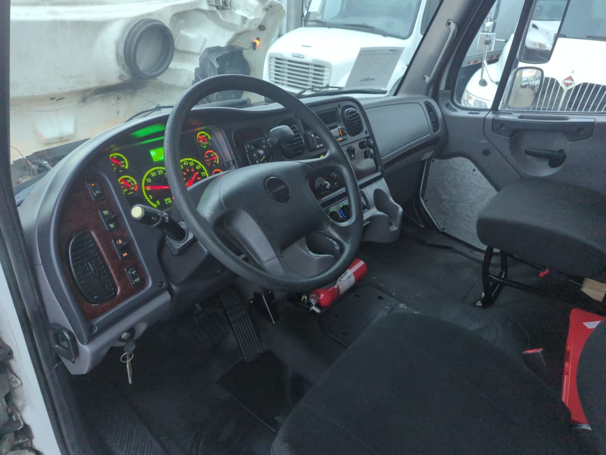 2017 Freightliner/Mercedes M2 106 669016