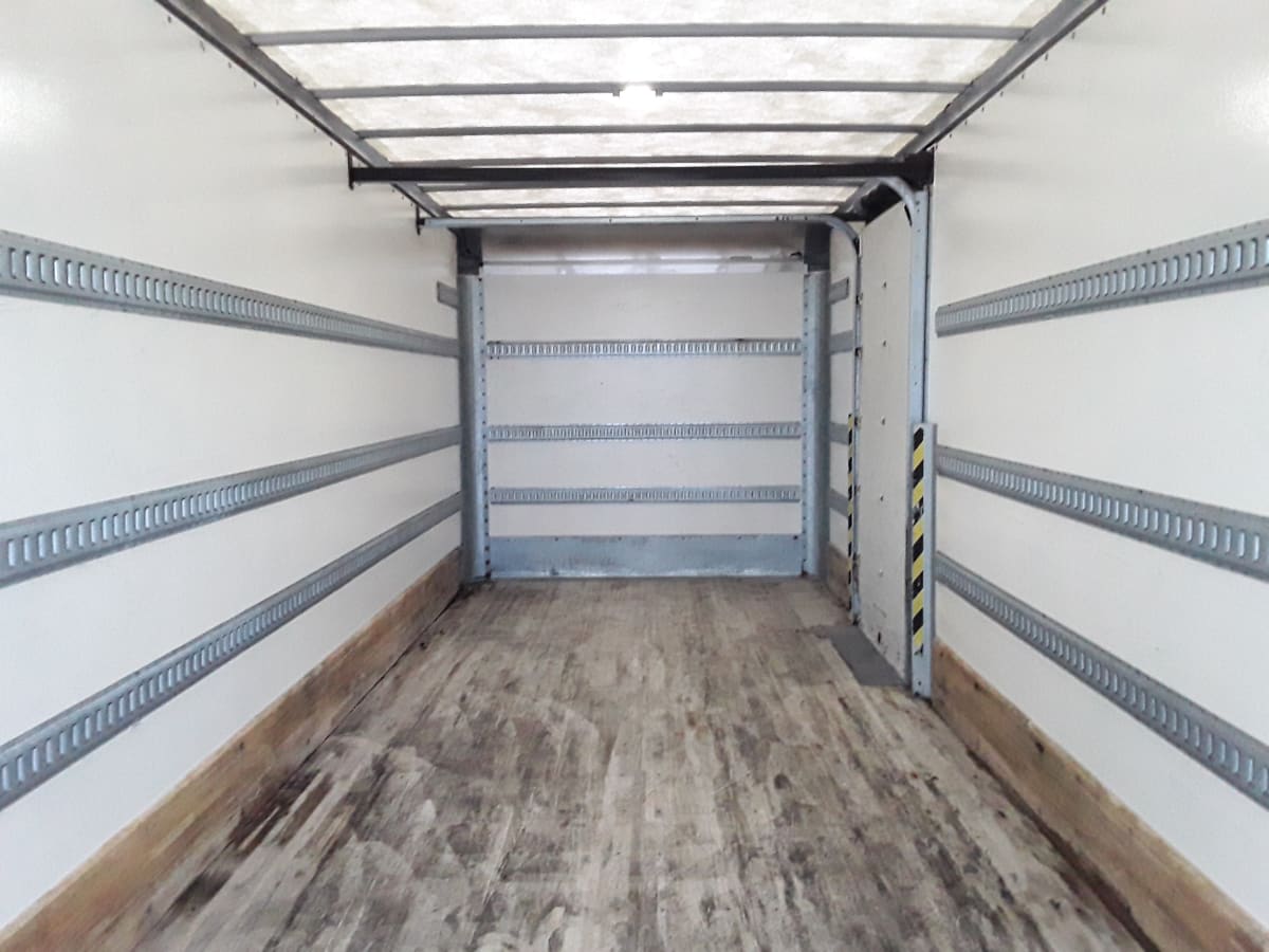 2017 Freightliner/Mercedes M2 106 669062