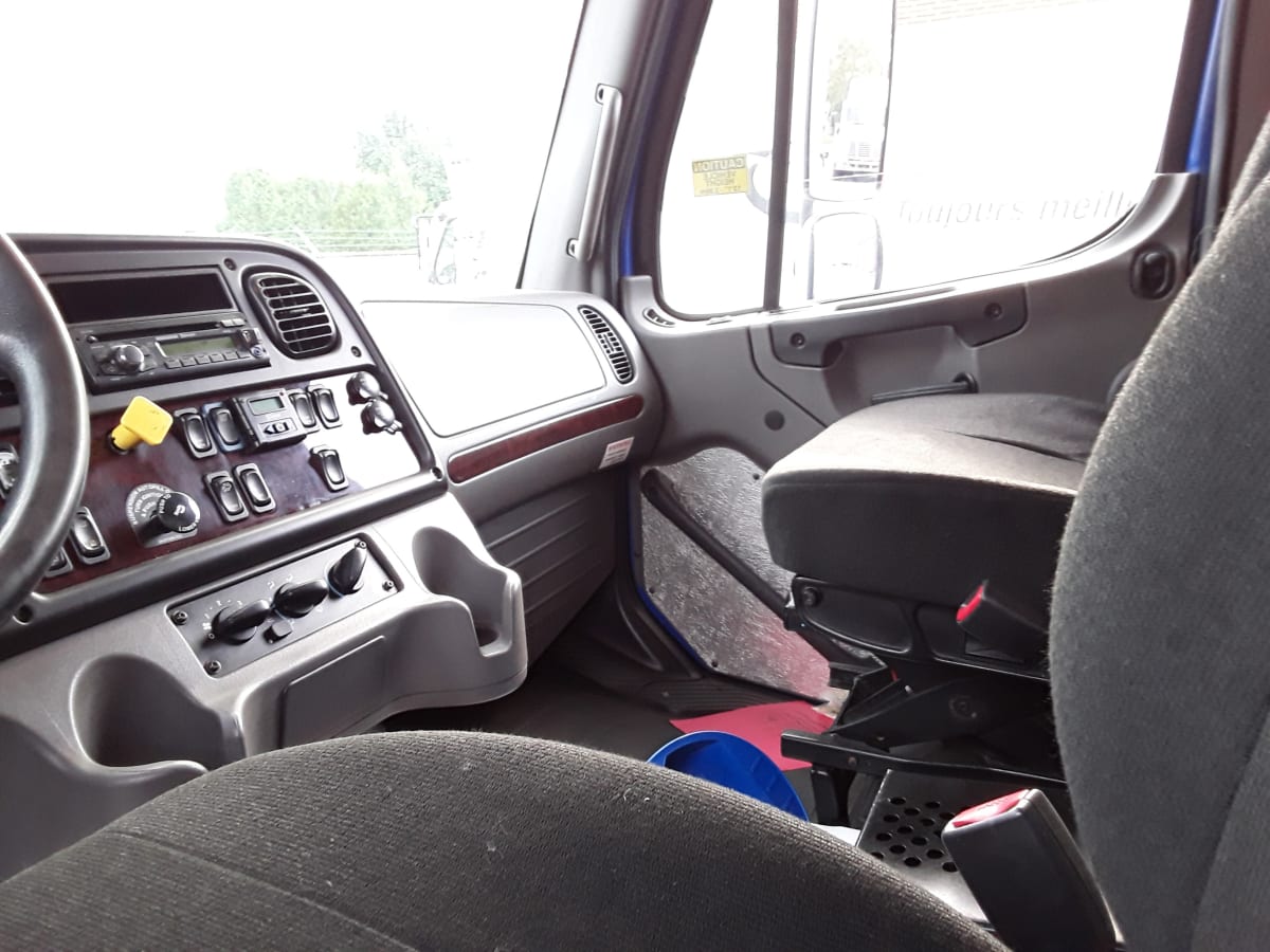 2017 Freightliner/Mercedes M2 106 669065