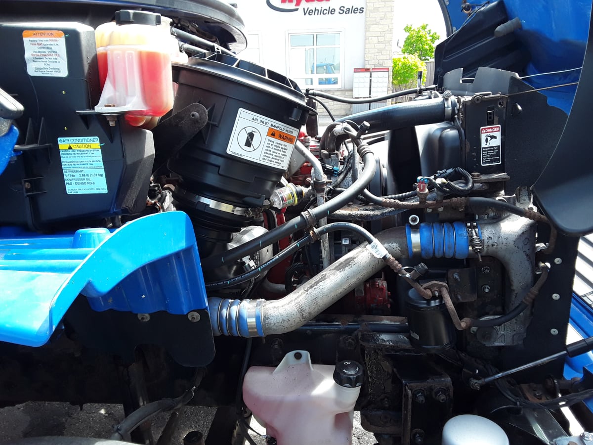 2017 Freightliner/Mercedes M2 106 669074