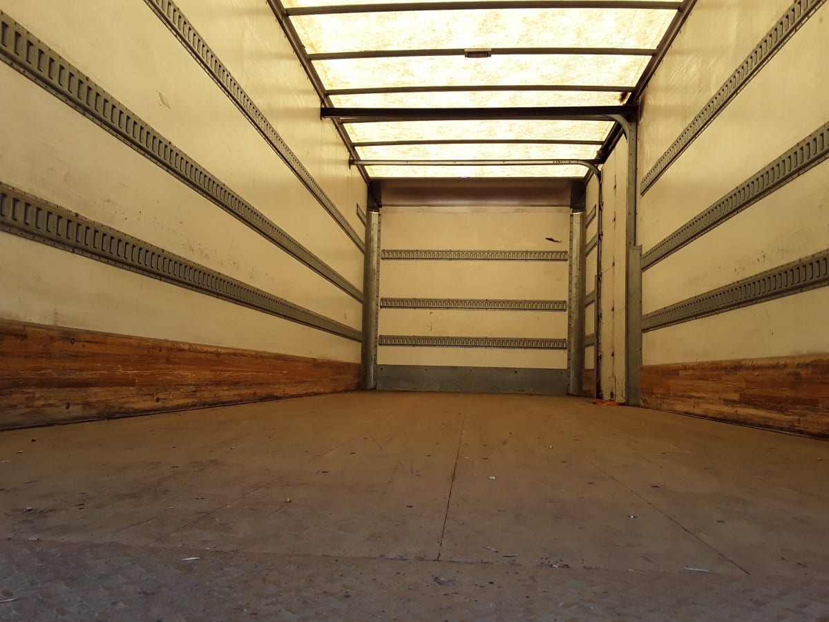 2017 Freightliner/Mercedes M2 106 669074