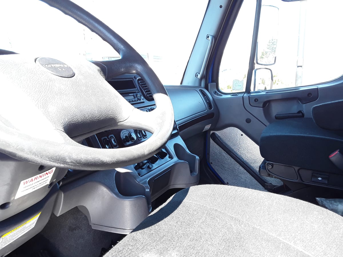 2017 Freightliner/Mercedes M2 106 669082