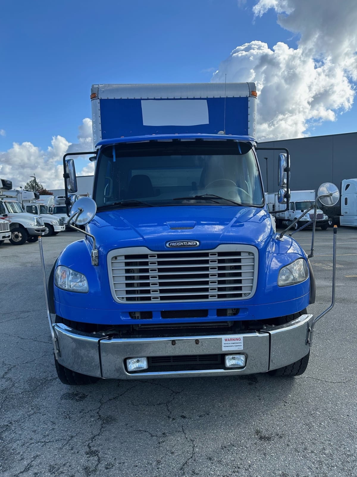 2017 Freightliner/Mercedes M2 106 669086