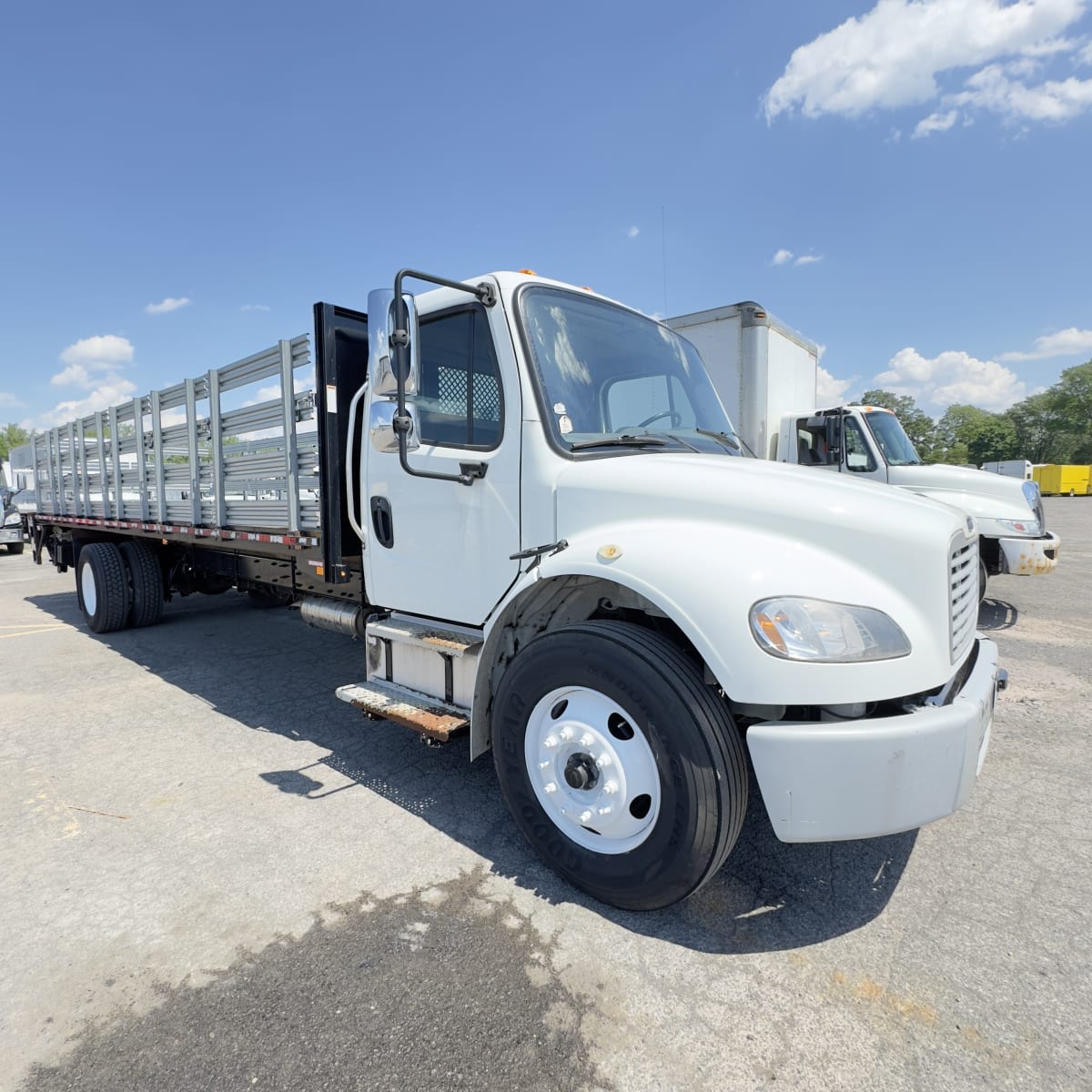 2017 Freightliner/Mercedes M2 106 669102