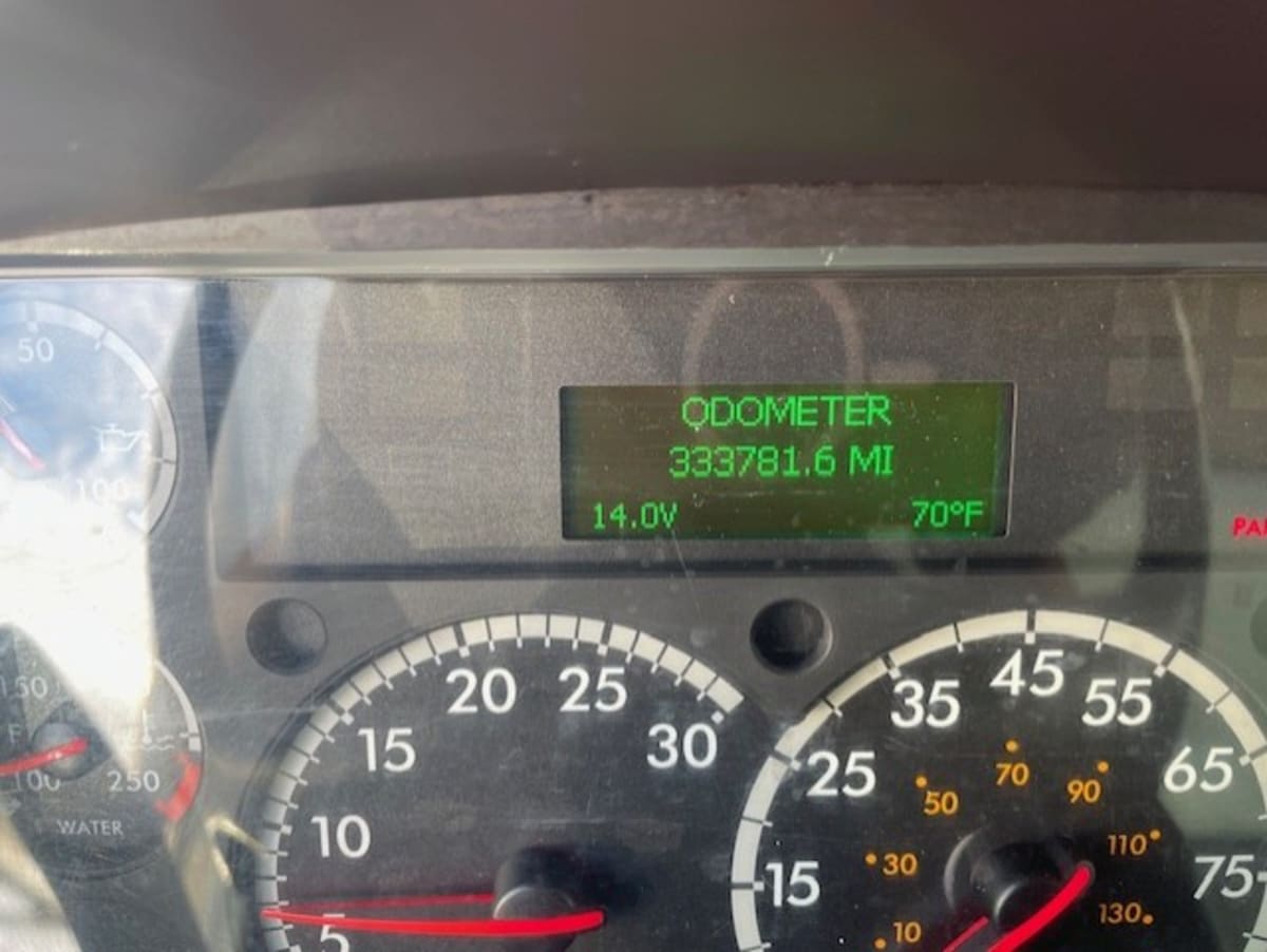 2017 Freightliner/Mercedes M2 106 669104