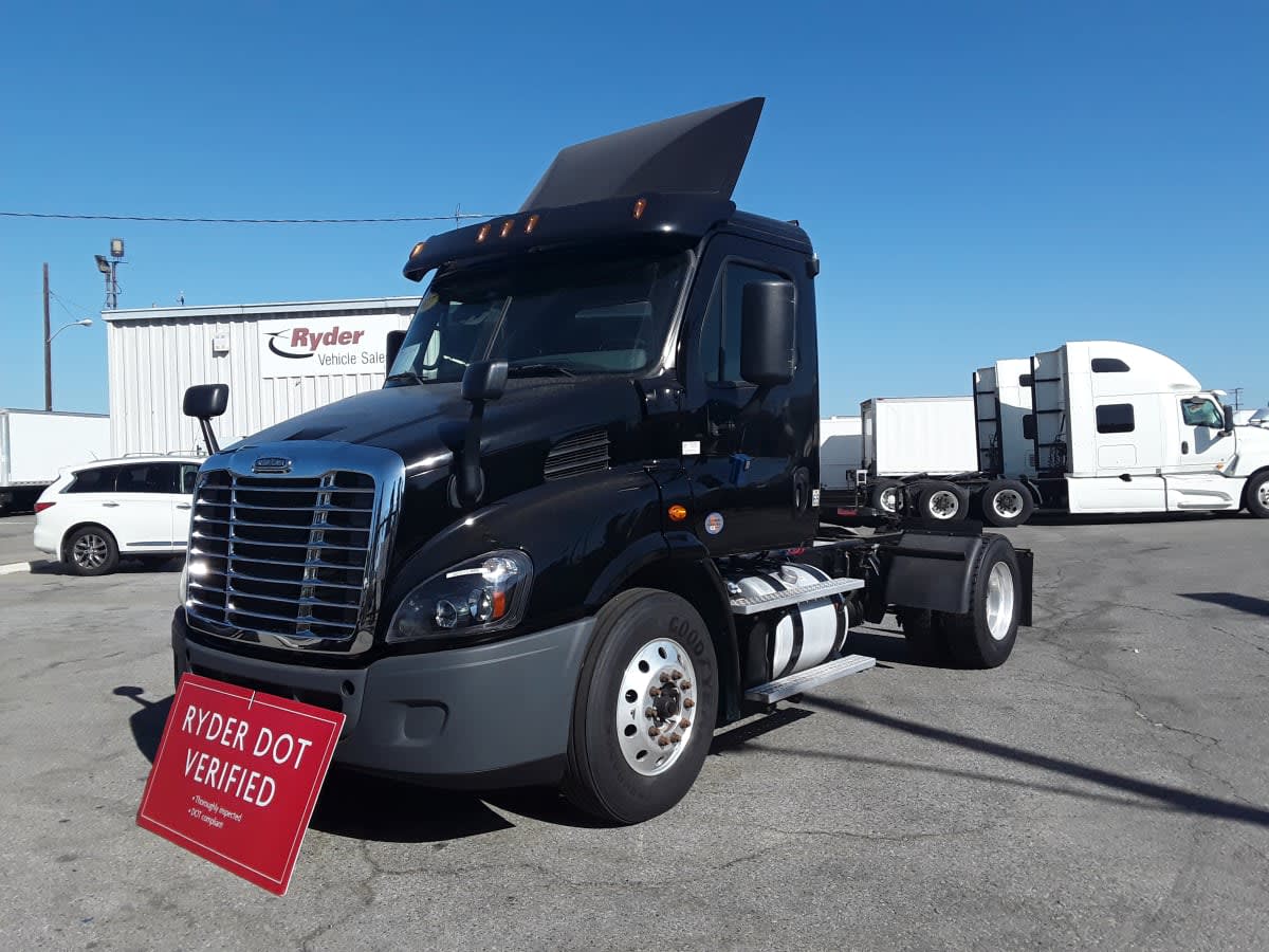 2017 Freightliner Cascadia in Montebello, CA