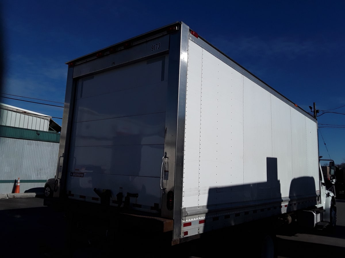 2017 Freightliner/Mercedes M2 106 669173