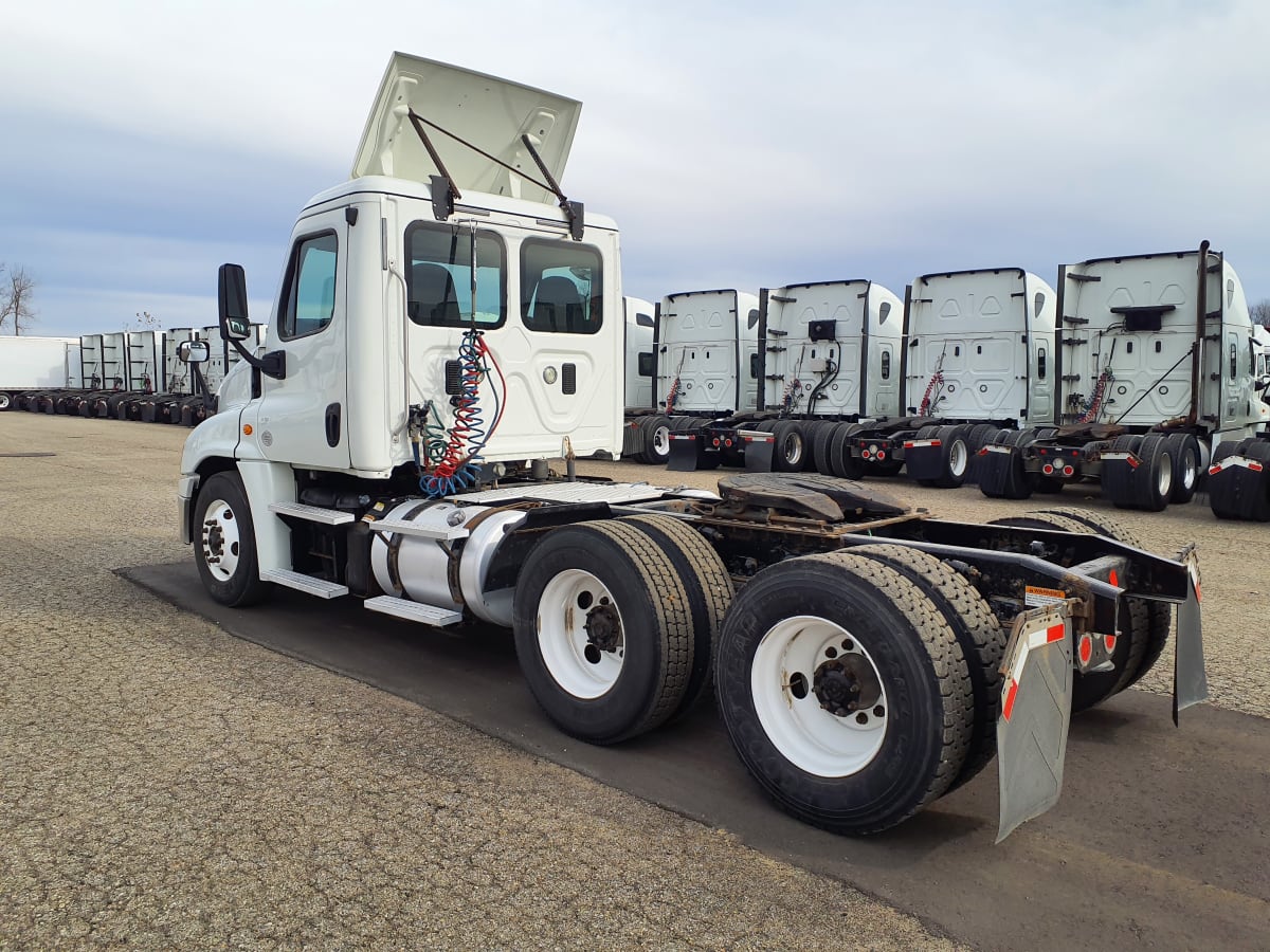 2016 Freightliner/Mercedes CASCADIA 125 669212