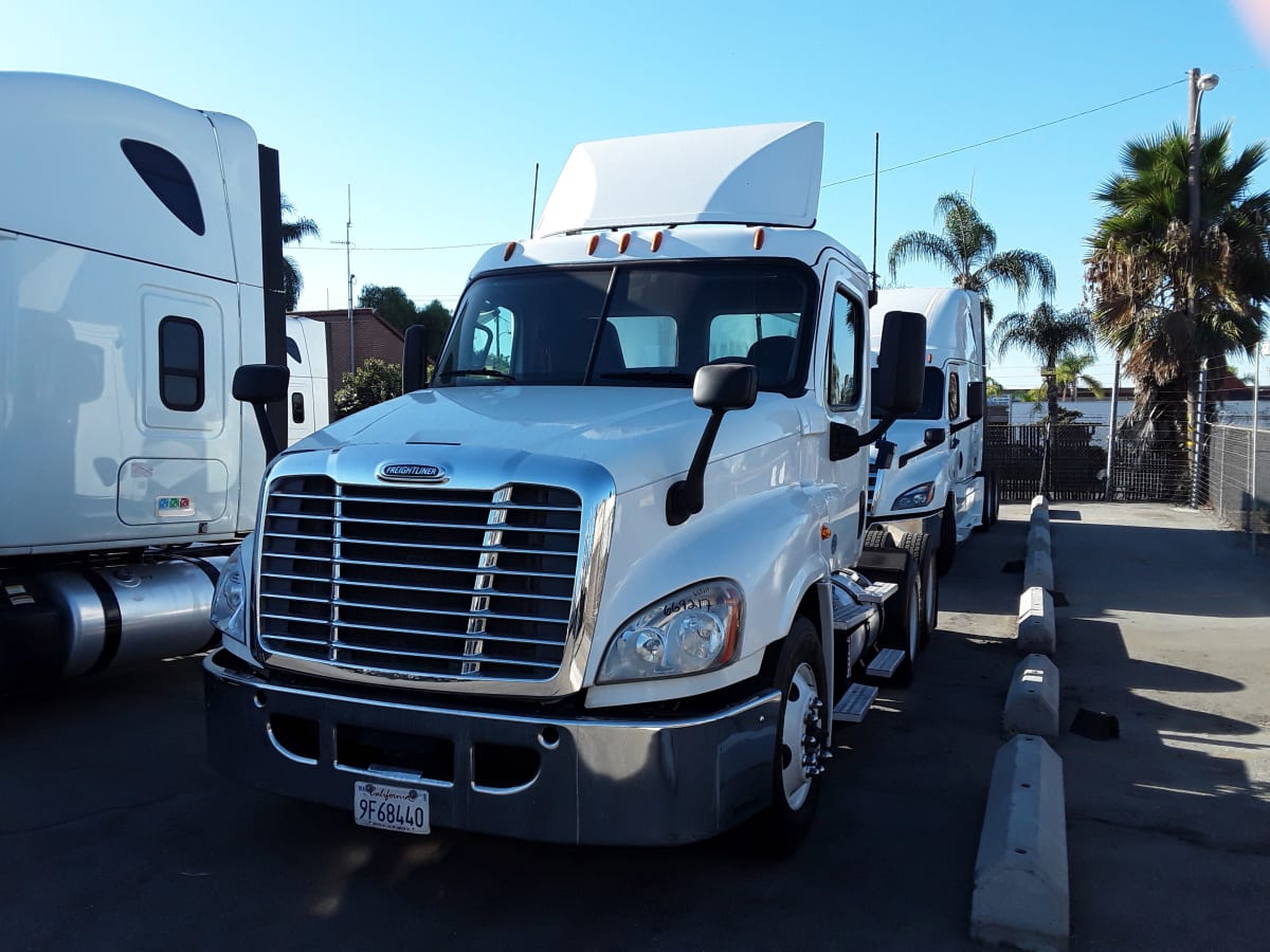 2016 Freightliner/Mercedes CASCADIA 125 669217