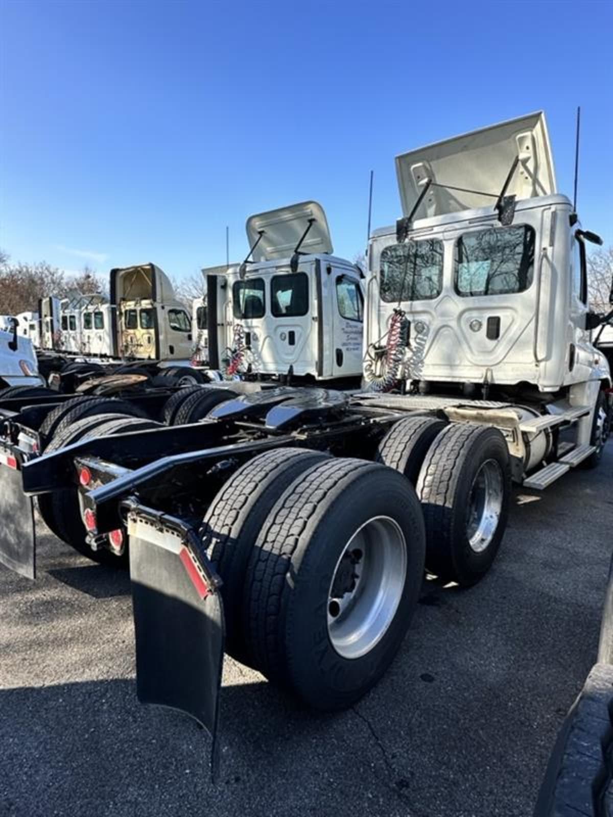 2017 Freightliner/Mercedes CASCADIA 125 669283