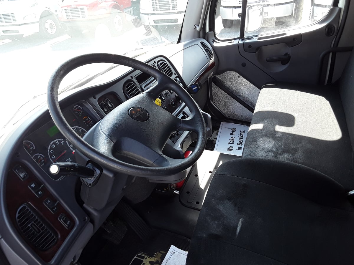 2017 Freightliner/Mercedes M2 106 669287