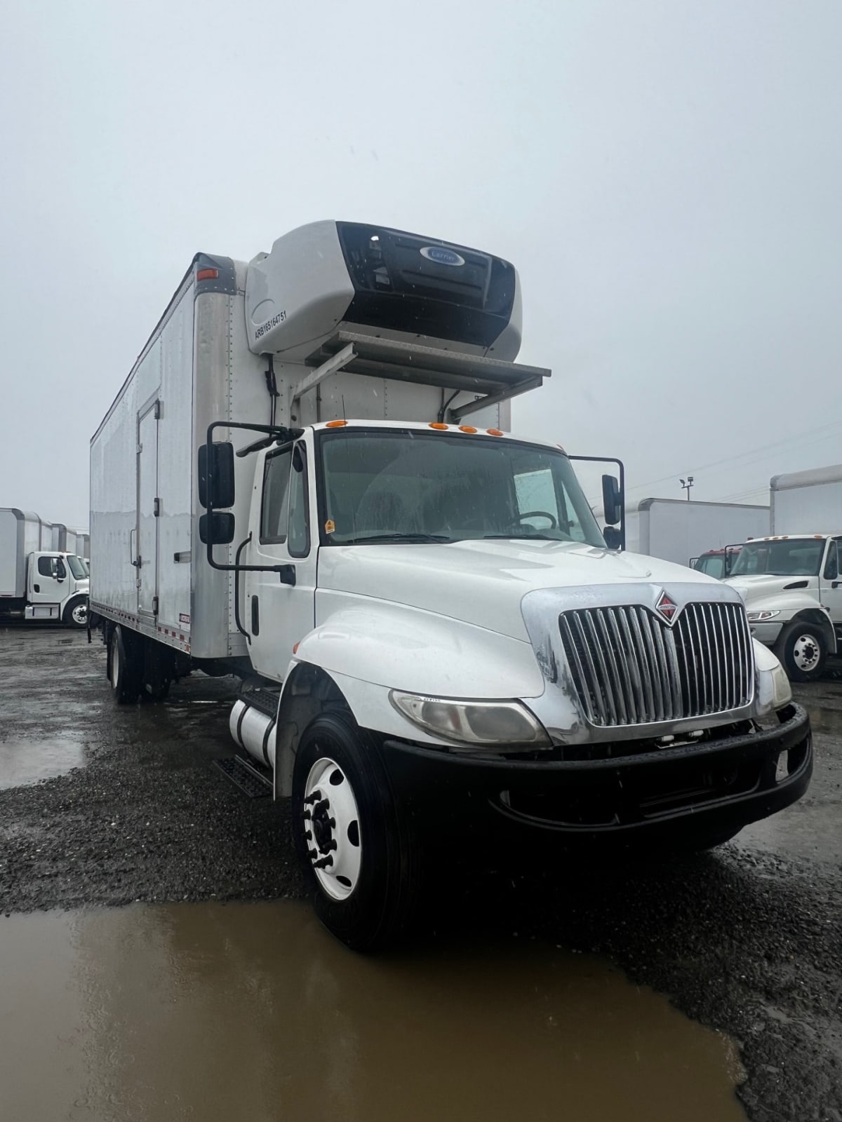 2017 International 4300 - image 3