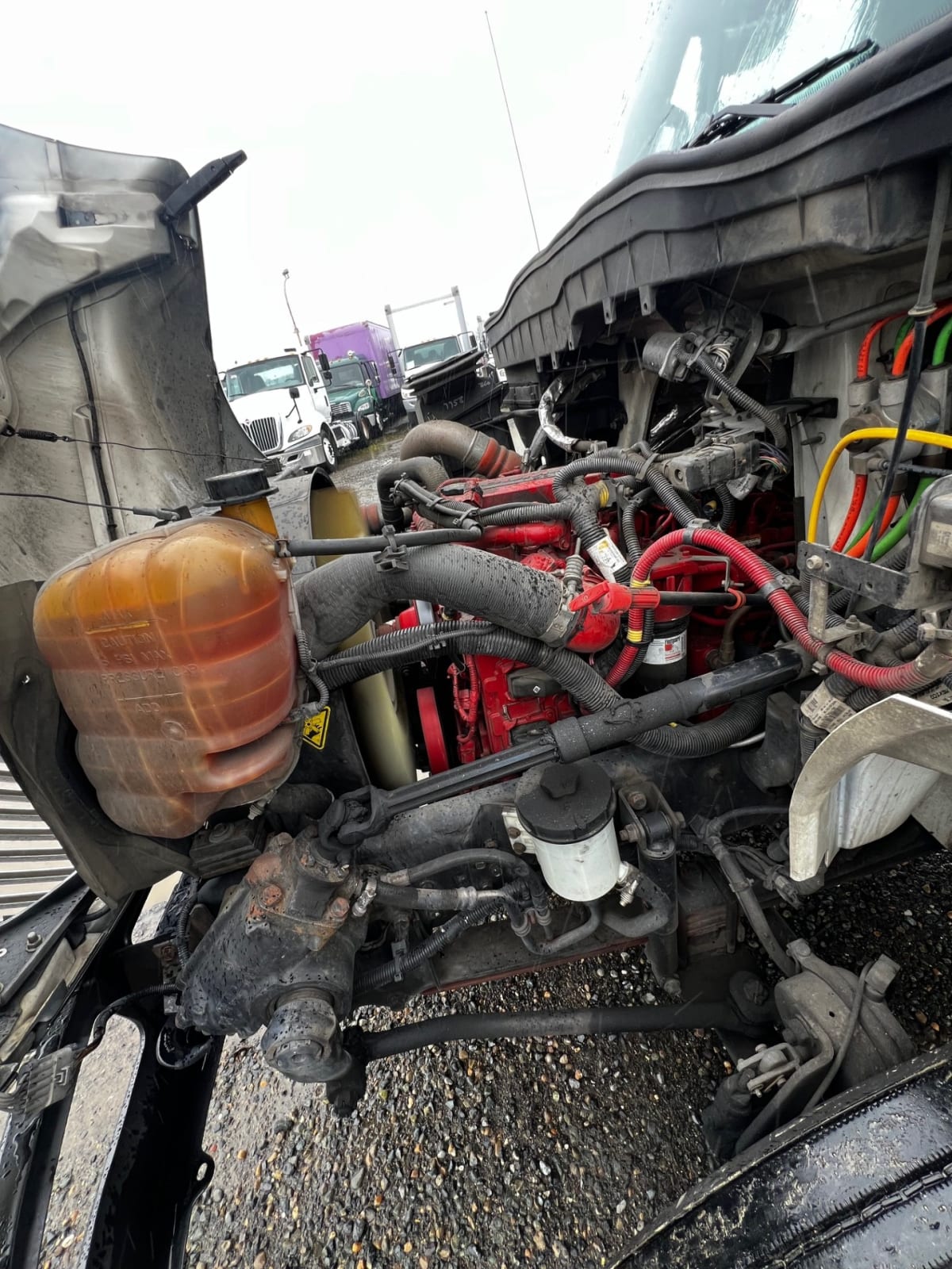 2017 International 4300 - image 10