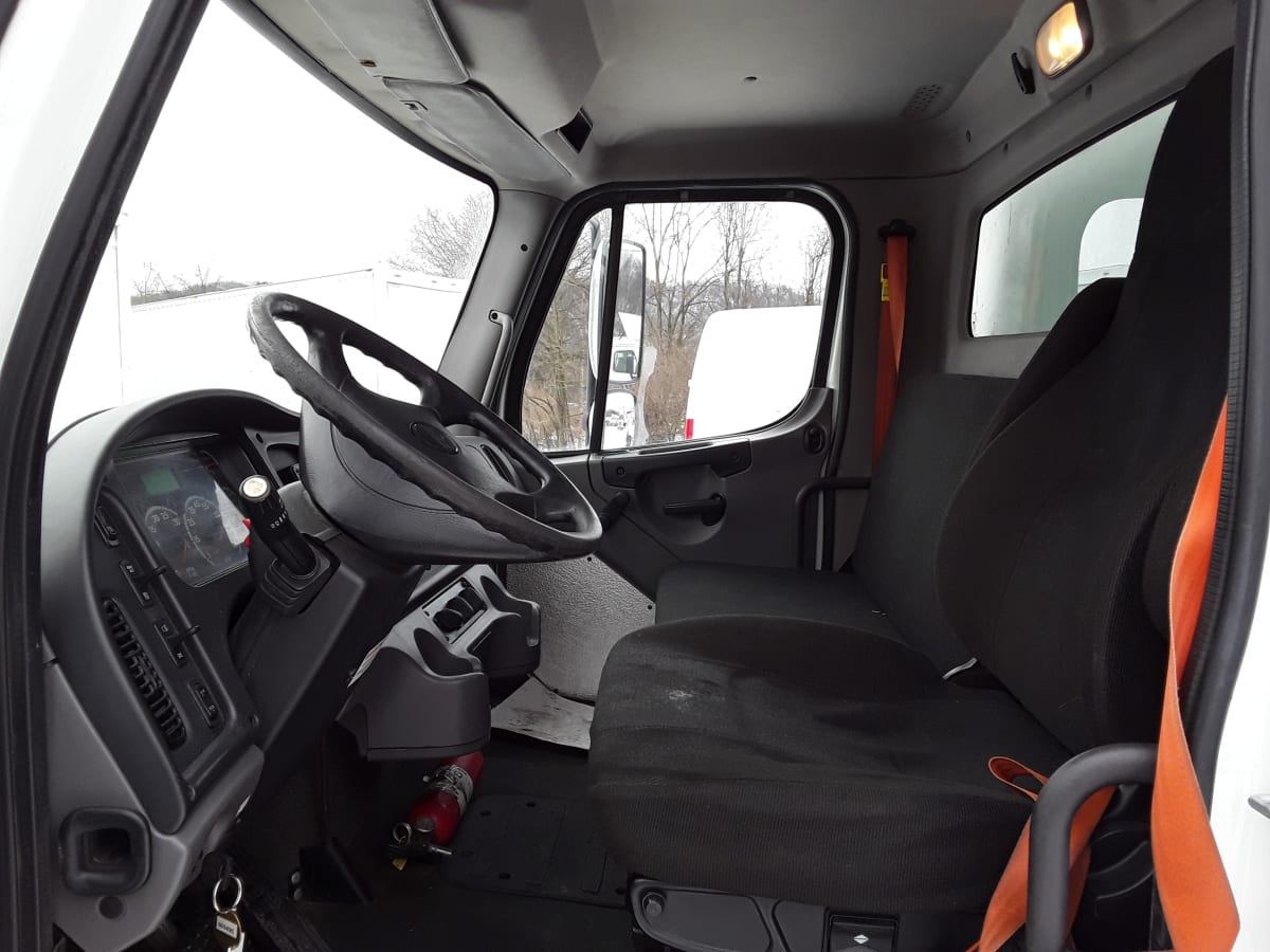 2016 Freightliner/Mercedes M2 106 669490