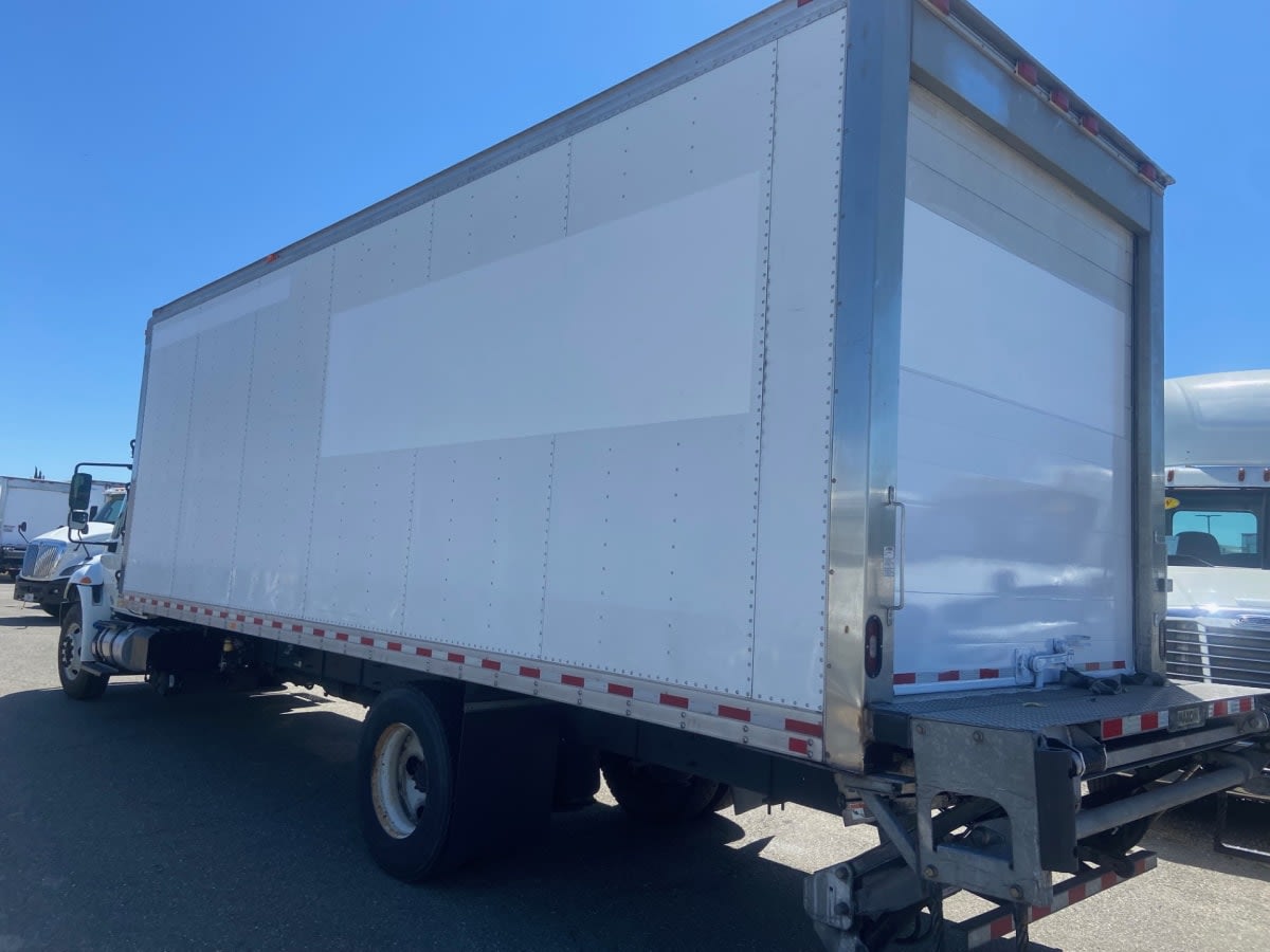 2017 International 4300 in West Sacramento, CA — photo 6