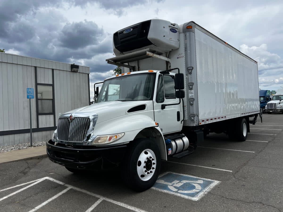 2017 Navistar International 4300 669519