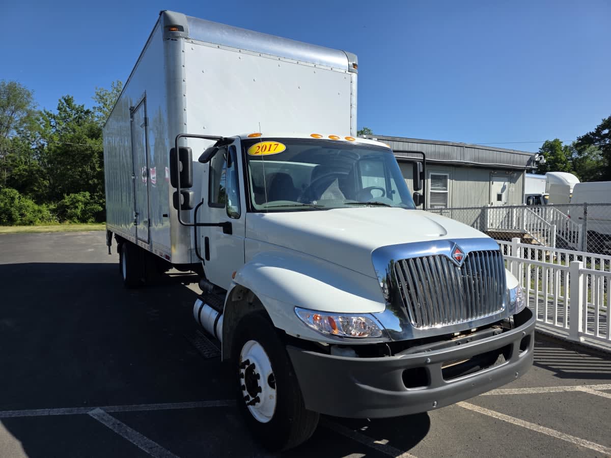 2017 International 4300 in Bensalem, PA — photo 3