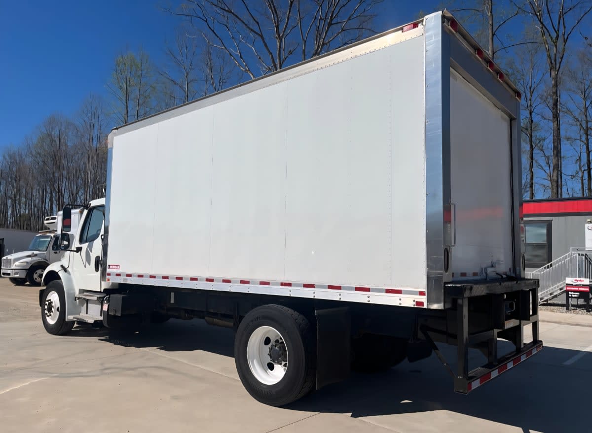 2017 Freightliner/Mercedes M2 106 669665