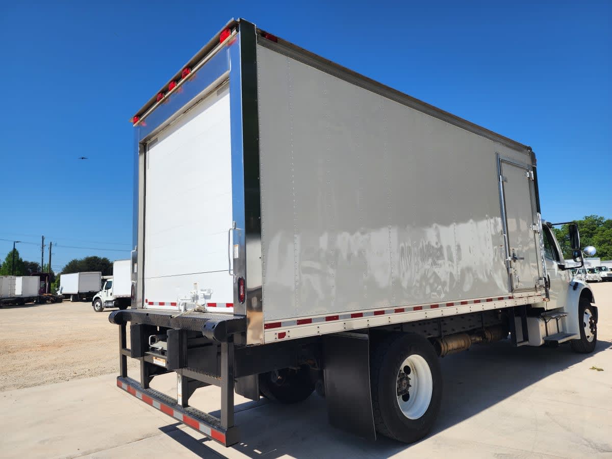 2017 Freightliner/Mercedes M2 106 669666